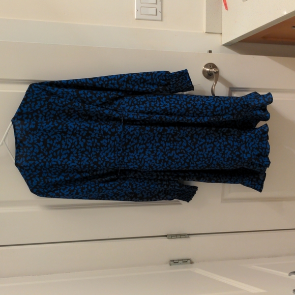Vero Moda Blue and Black Wrap Dress - Picture 2 of 2